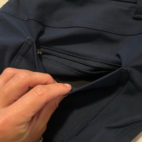 Lululemon navy ABC Classic-Fit 5 Pocket Pant size 36! - Picture 7 of 8